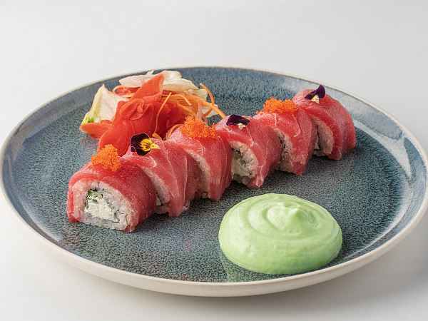 Ролл с тунцом и креветками